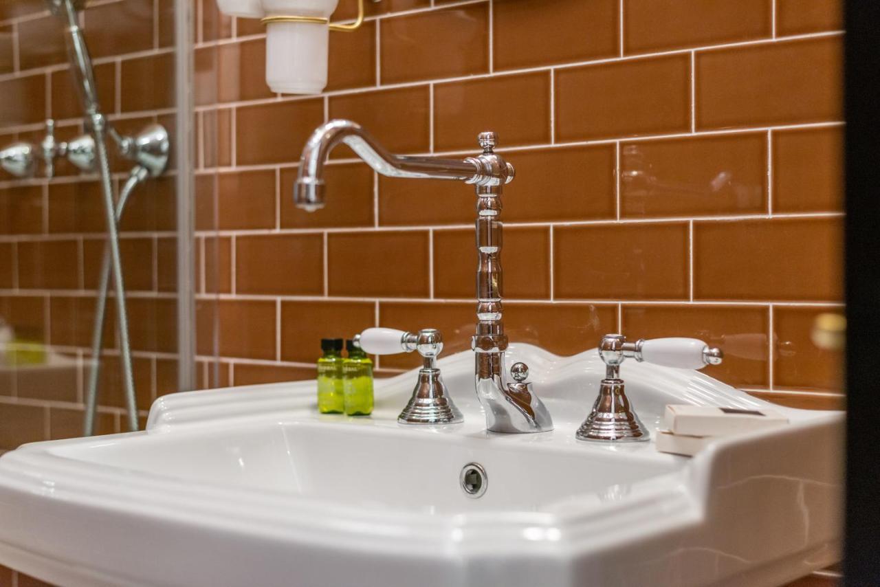 The Couper Castello Hotell Milano Eksteriør bilde